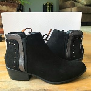 Candie’s Black Ankle Boots
